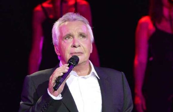 Michel Sardou accusé de faire constamment la tête : il répond cash à ses détracteurs !